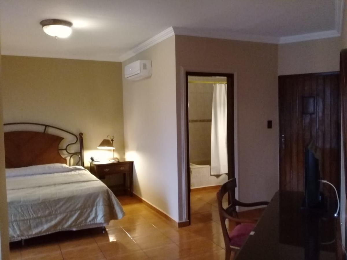 Hotel Puerta Del Rey Santa Cruz de La Sierra Εξωτερικό φωτογραφία